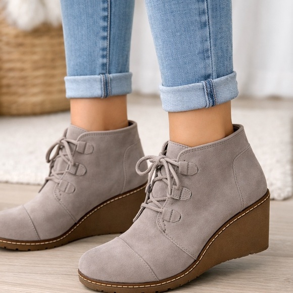 Toms Shoes - Toms Women's Suede Wedge Lace Up Ankle Booties Gray Taupe Size W 9 Edgy